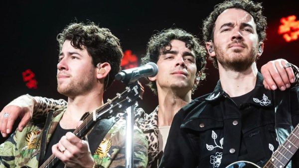 JONAS BROTHERS MONTERREY