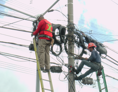 Equip-Adrian-de-la-Garza-hace-llamado-colaboracion