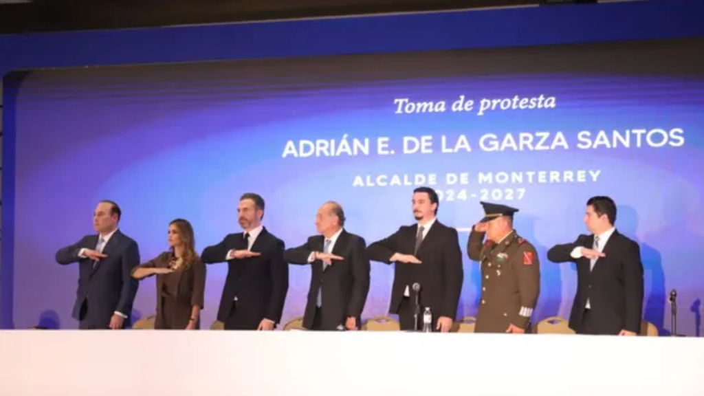 Adrian-de-la-garza-toma-protesta