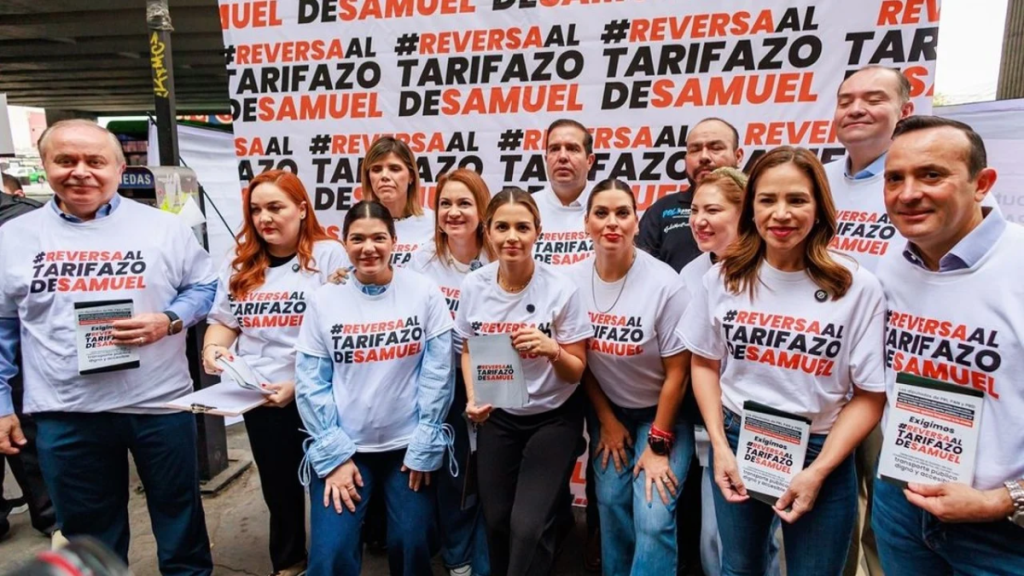 Diputados se unen para manifestarse contra el tarifazo.