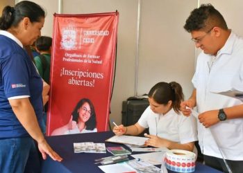 Feria-de-becas-educación-en-Monterrey-50-instituciones-educativas