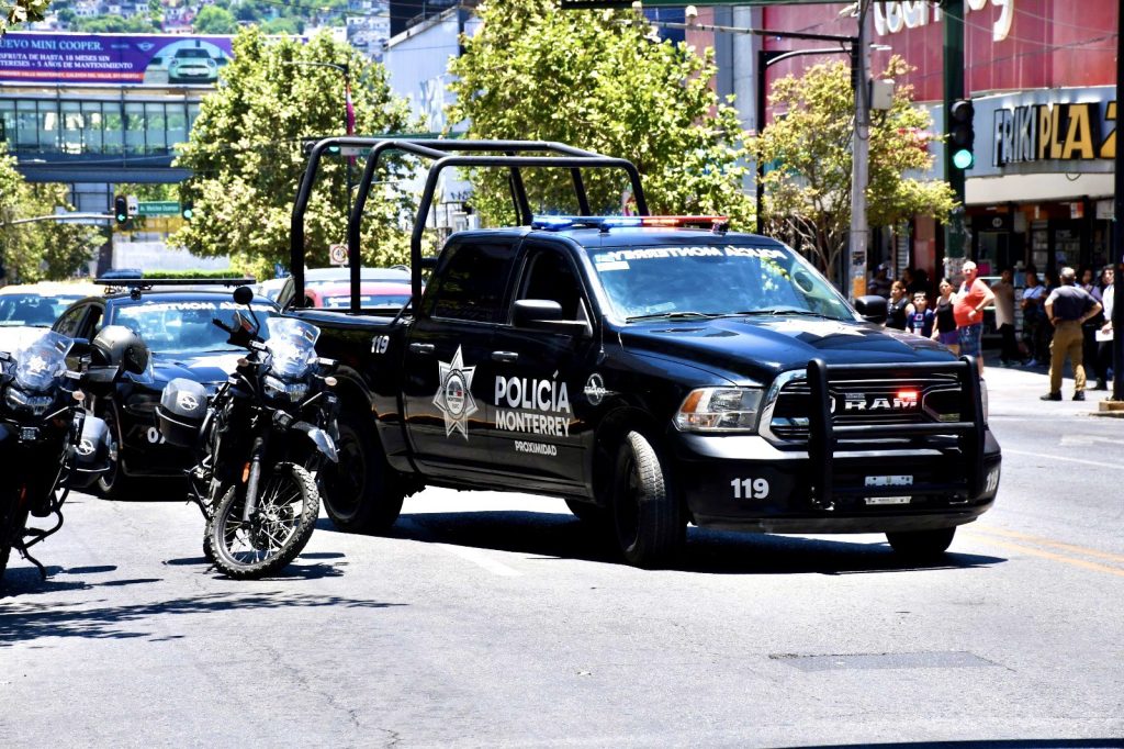 patrullas-con-nueva-imagen-de-seguridad-monterrey