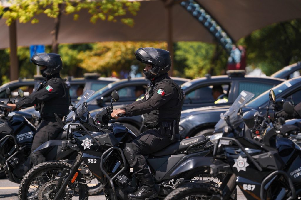 policía-municipal-de-monterrey-en-el-nuevo-c2-inaugurado-por-marcelo-segovia