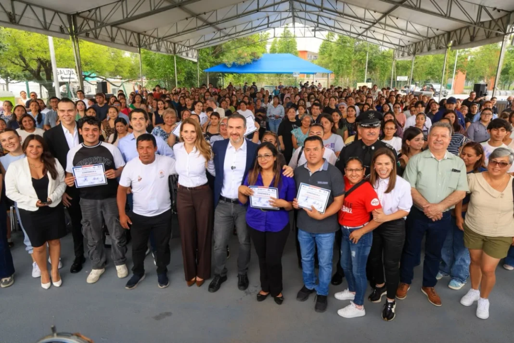 los programas del DIF de monterrey buscan ayudar a la población