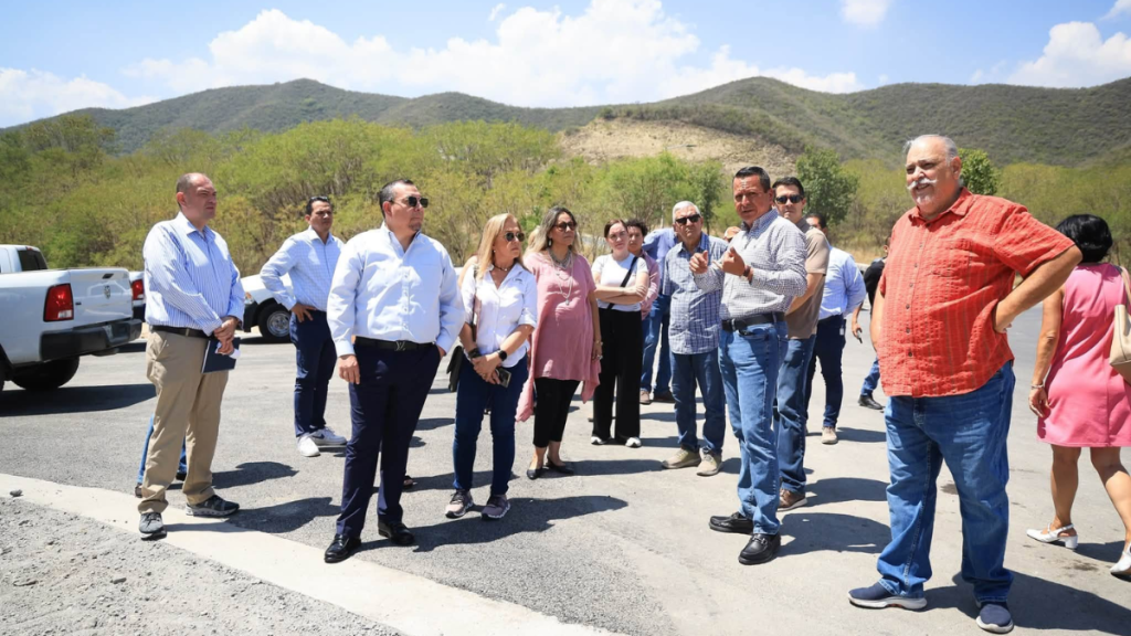 Circuito-Vial-Huajuco-Marcelo-Segovia-Carretera-Nacional-sur-Monterrey-tráfico-vial